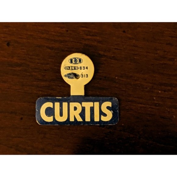 Laurence Curtis 1962 (R) US Senate candidate Massachusetts Tin Fold Over Pin - Picture 1 of 3